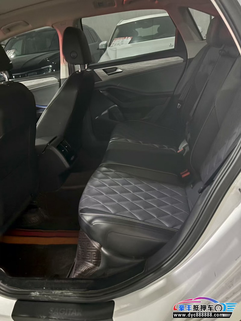 23年大众速腾轿车抵押车出售