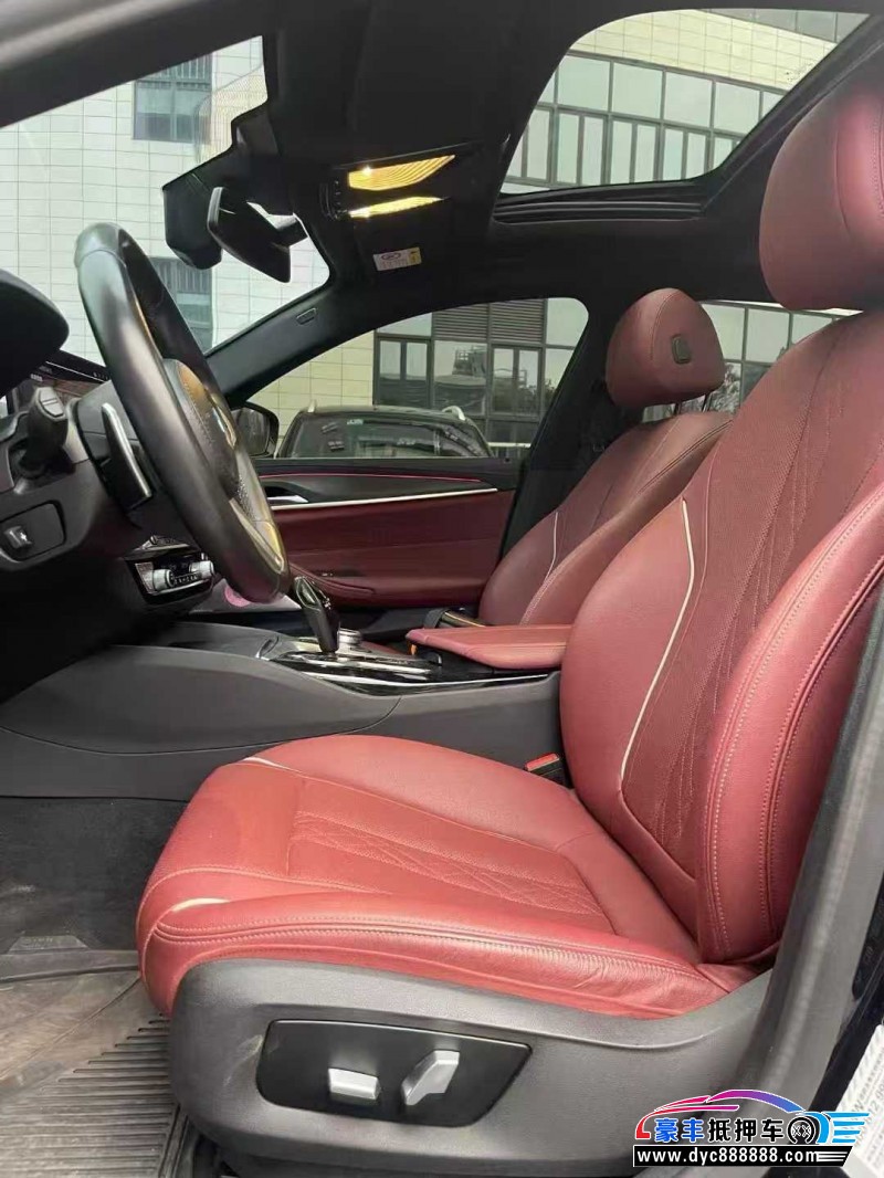 21年宝马5系轿车抵押车出售