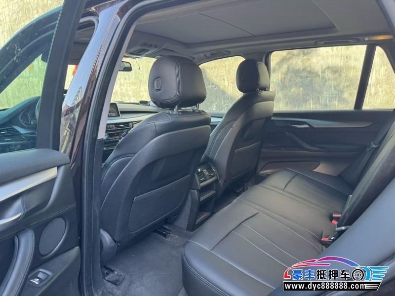 17年宝马X5轿车抵押车出售