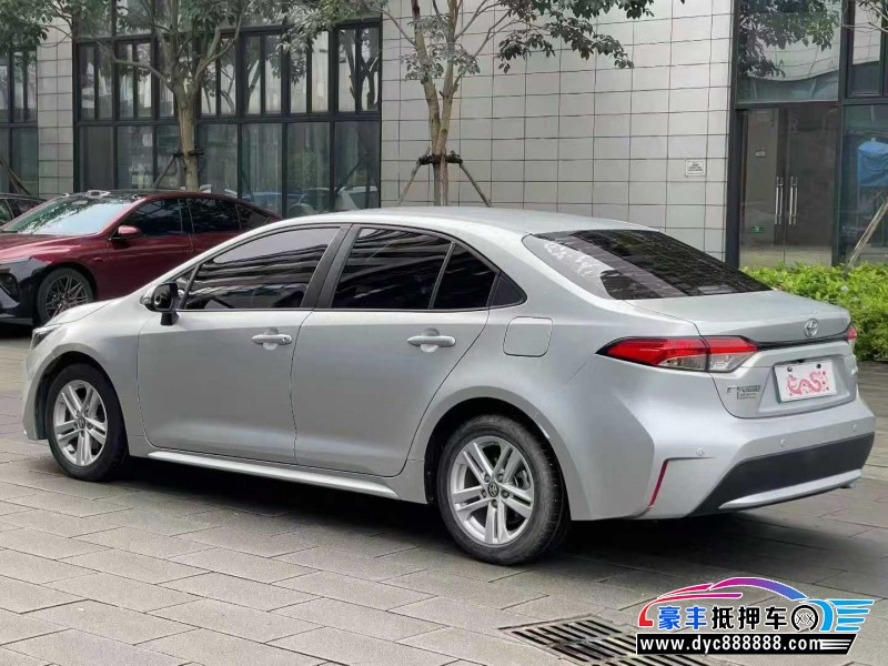 21年丰田雷凌轿车抵押车出售