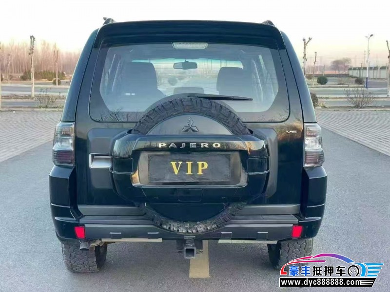 19年三菱帕杰罗轿车抵押车出售