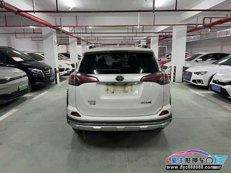 19年丰田RAV4轿车抵押车出售