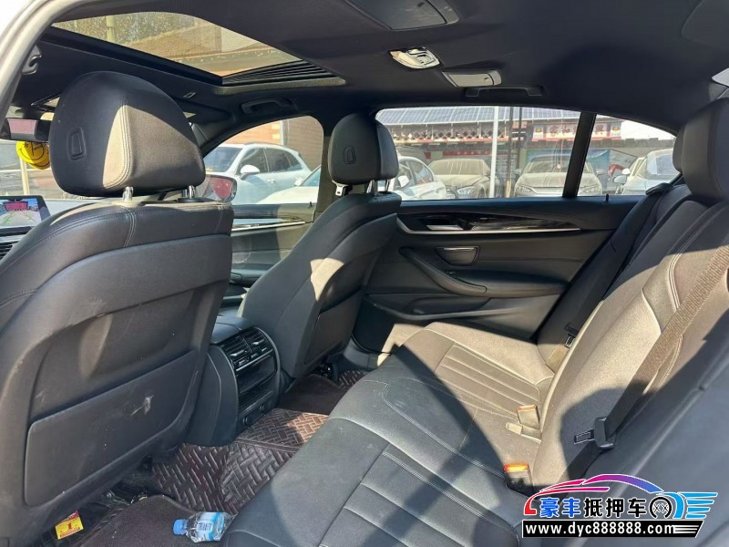 18年宝马5系轿车抵押车出售