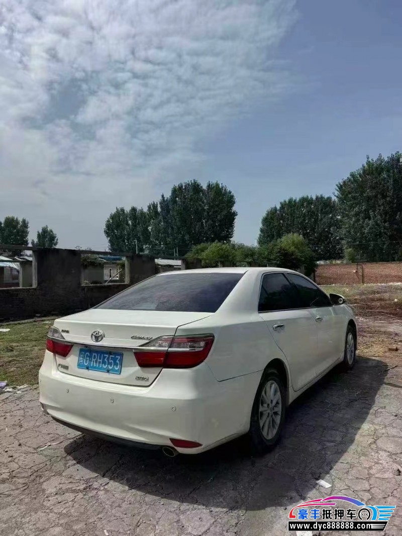 17年丰田凯美瑞轿车抵押车出售