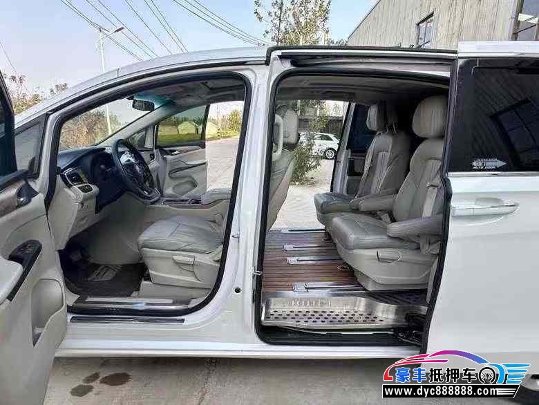 18年别克GL8轿车抵押车出售