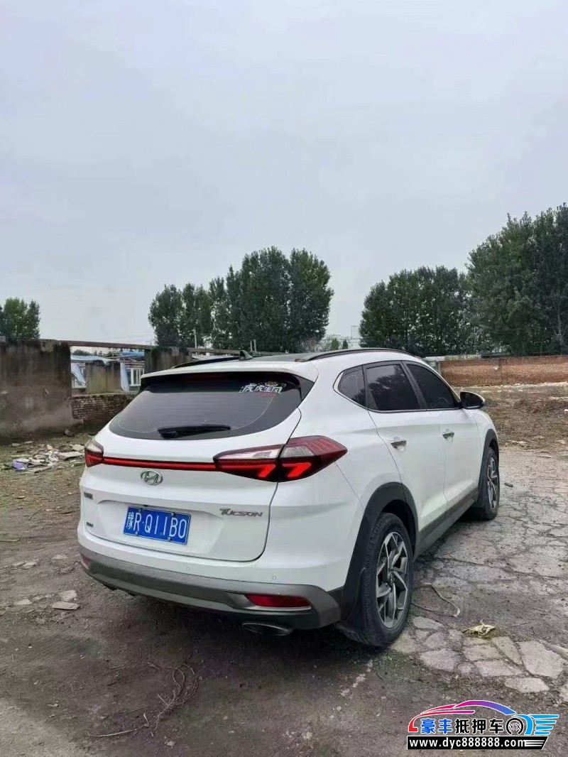 19年现代途胜轿车抵押车出售