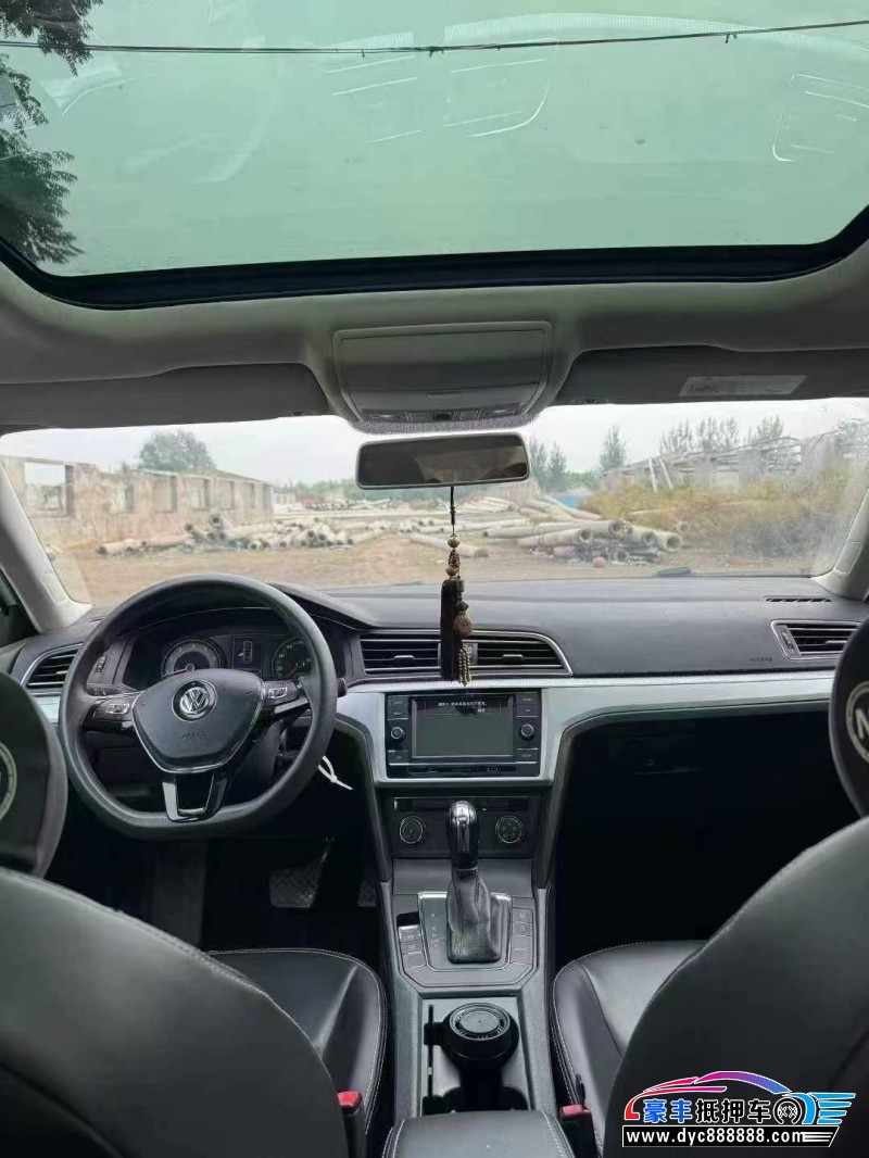 20年大众凌渡轿车抵押车出售