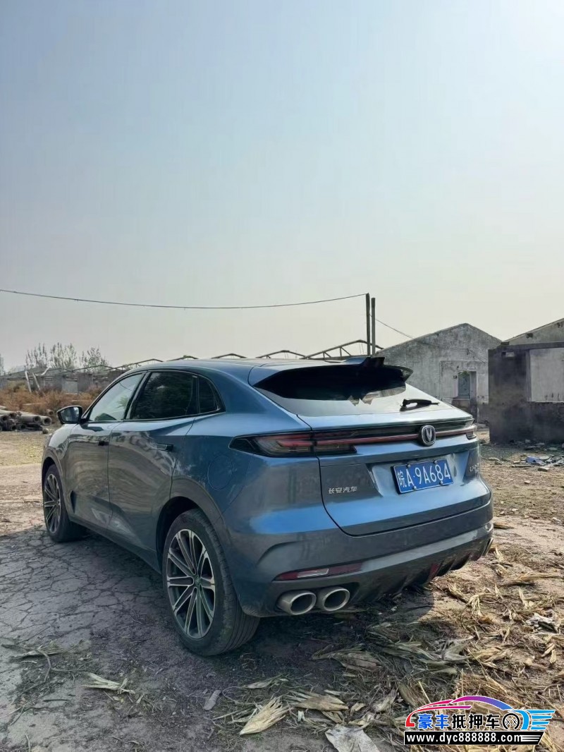 21年长安长安UNI轿车抵押车出售