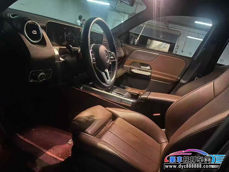 20年奔驰GLB轿车抵押车出售