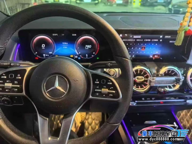 21年奔驰GLB轿车抵押车出售