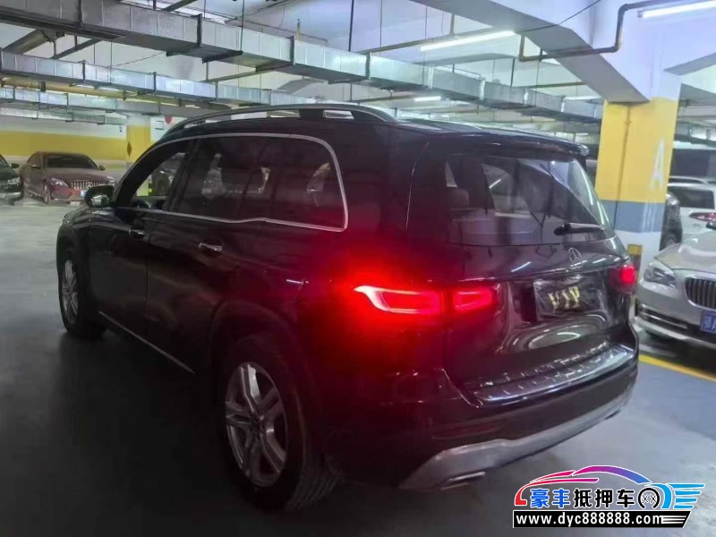 21年奔驰GLB轿车抵押车出售