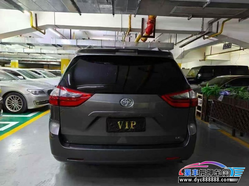 20年丰田塞纳轿车抵押车出售