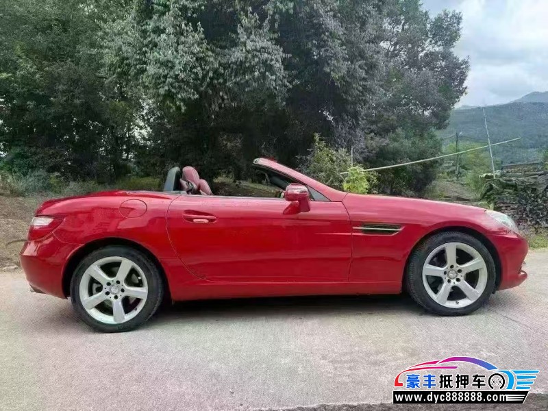 12年奔驰SLK轿车抵押车出售