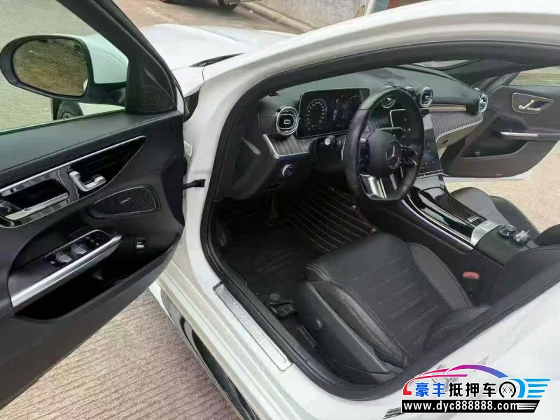 22年奔驰C轿车抵押车出售