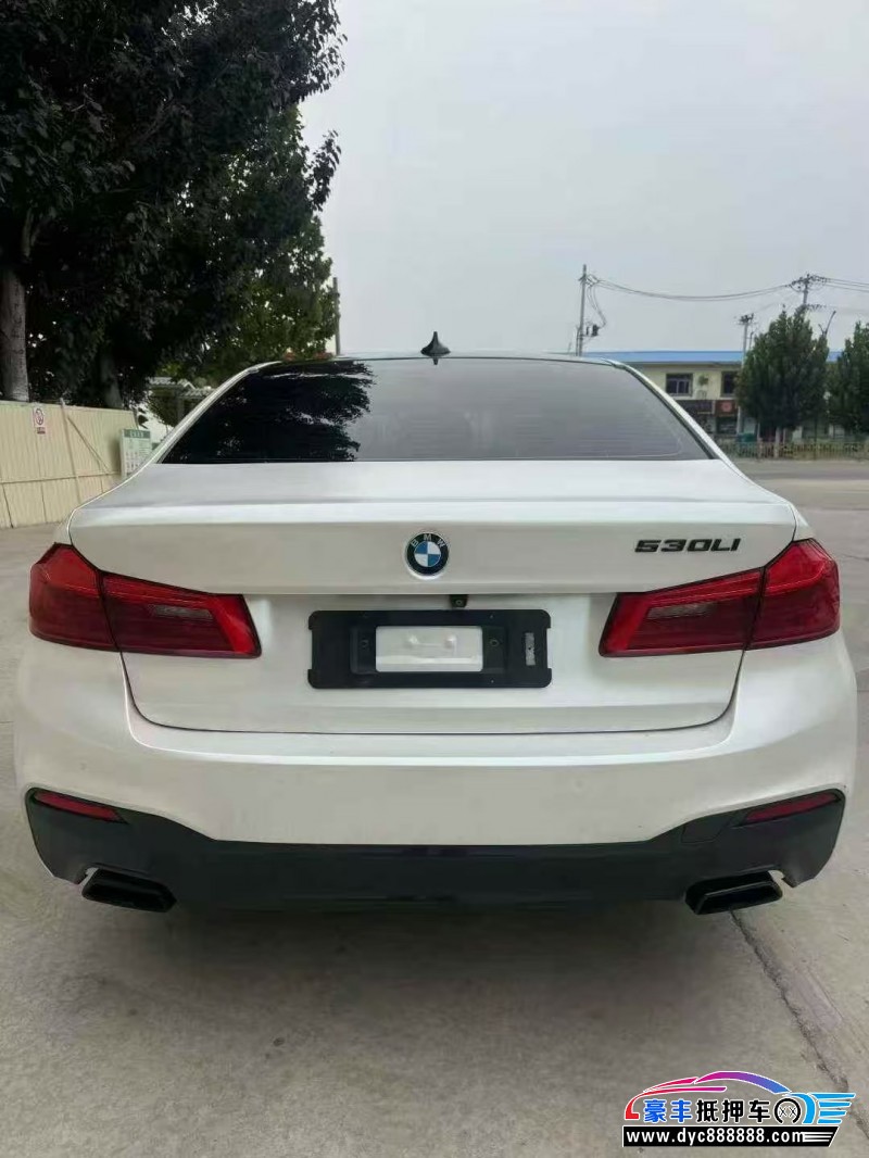 20年宝马5系轿车抵押车出售