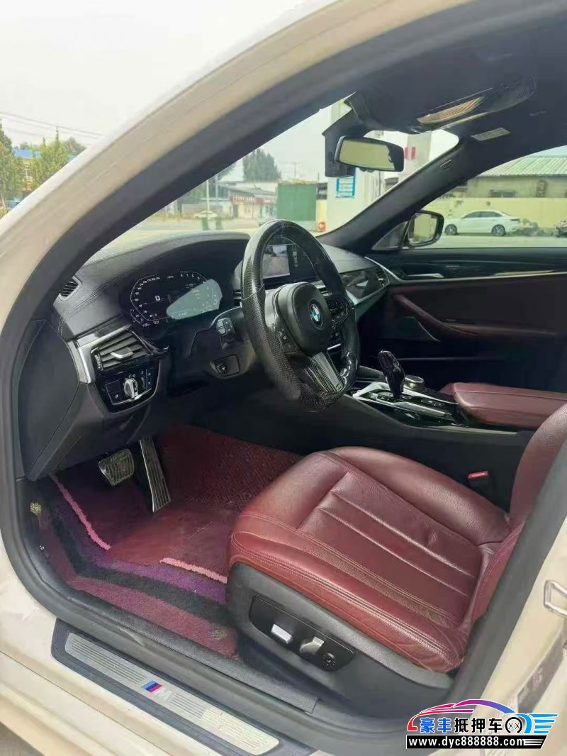 20年宝马5系轿车抵押车出售