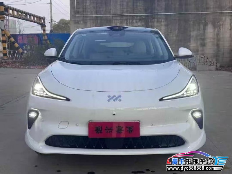 25年智己LS6轿车抵押车出售
