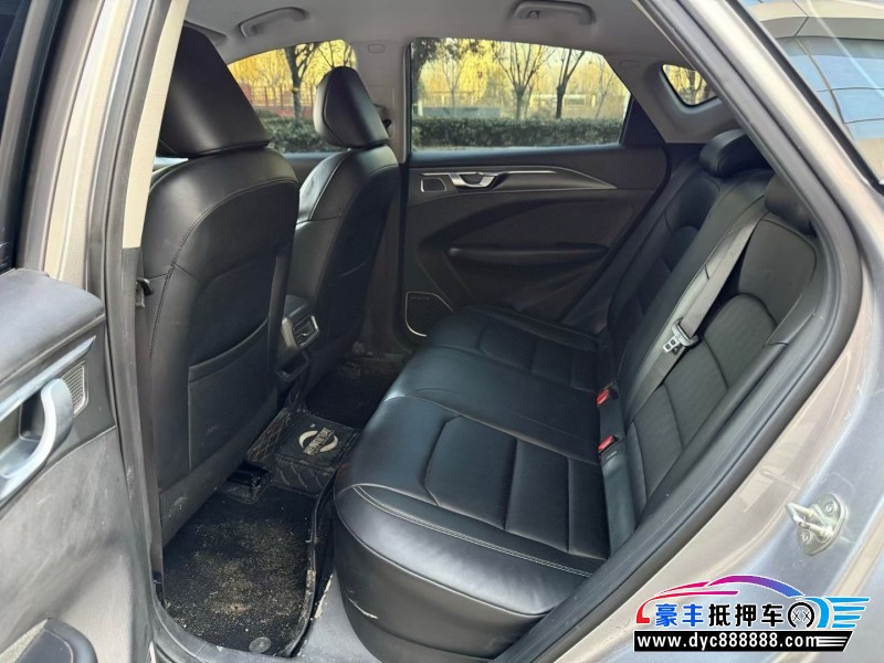 23年吉利几何轿车抵押车出售