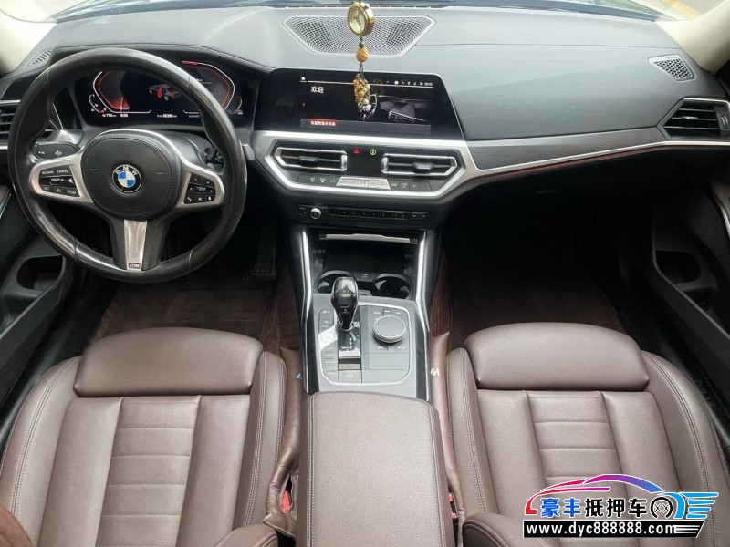 21年宝马3系轿车抵押车出售