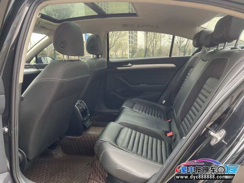 22年大众迈腾轿车抵押车出售