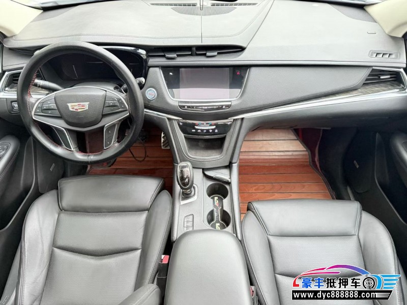 17年凯迪拉克XT5轿车抵押车出售
