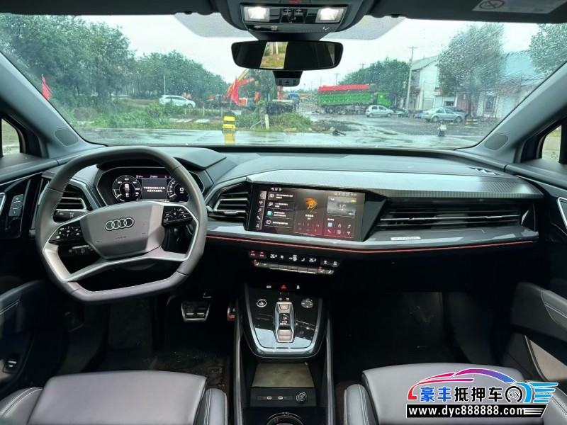 25年奥迪Q4轿车抵押车出售