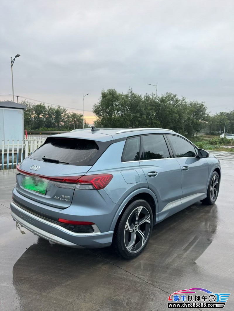 25年奥迪Q4轿车抵押车出售