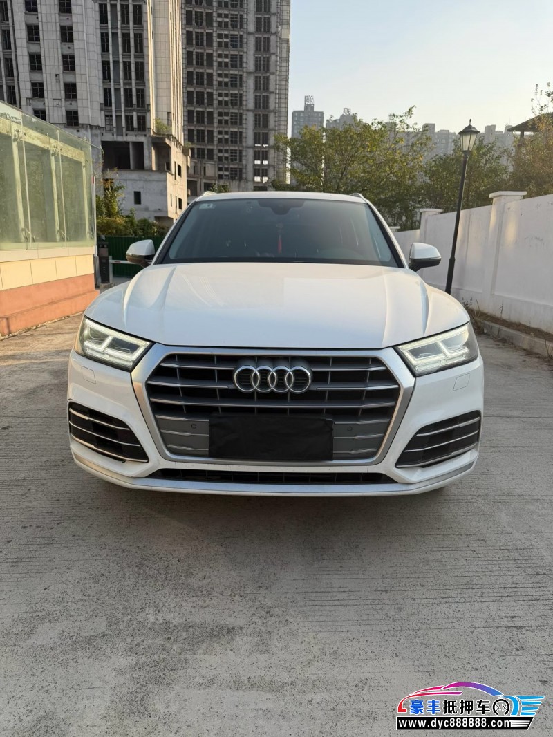 21年奥迪Q5轿车抵押车出售