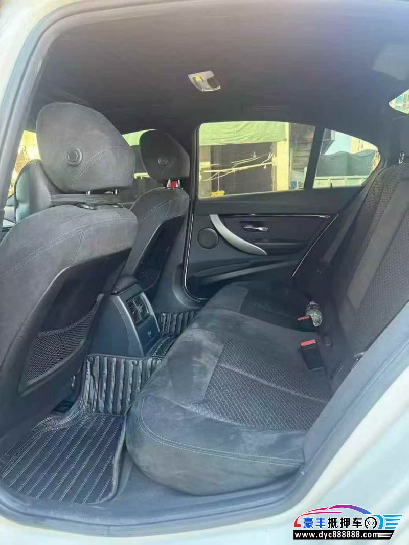 17年宝马3系轿车抵押车出售