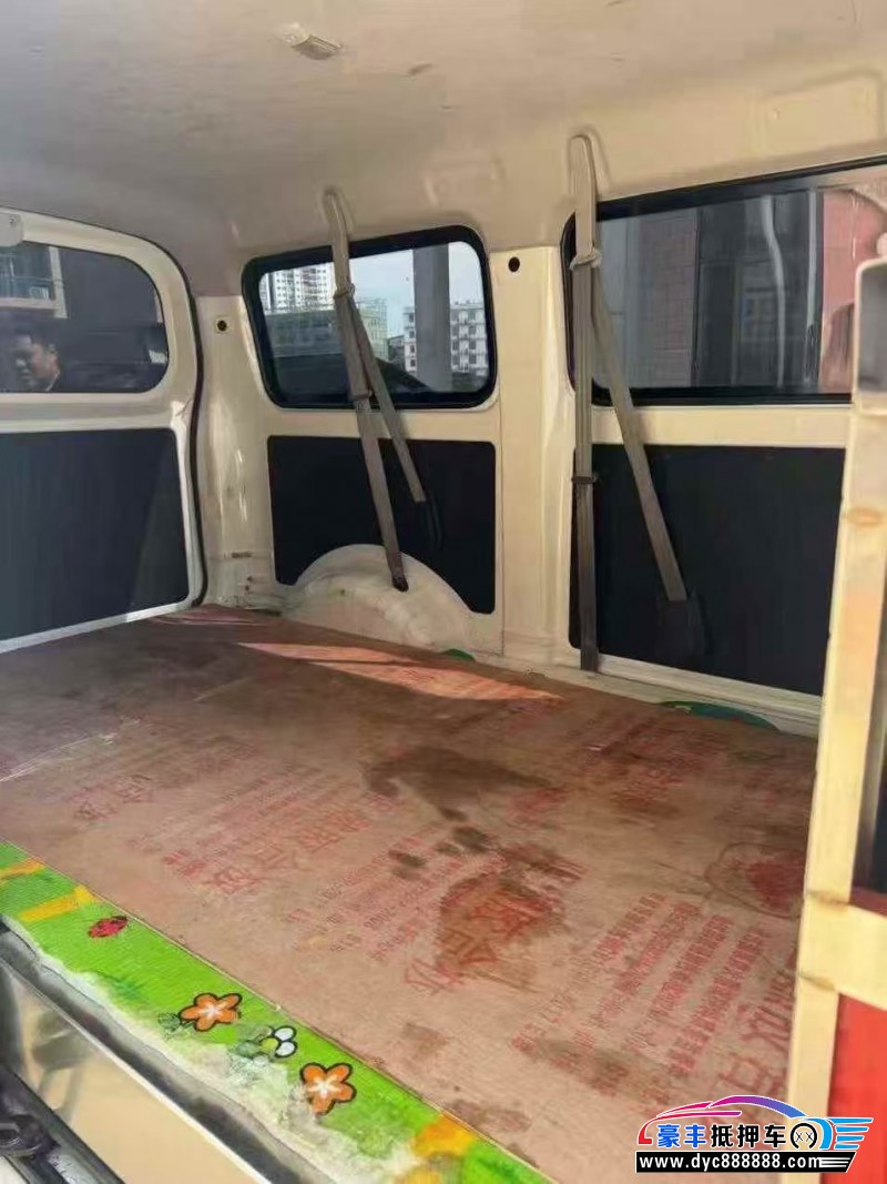 24年长安睿行轿车抵押车出售