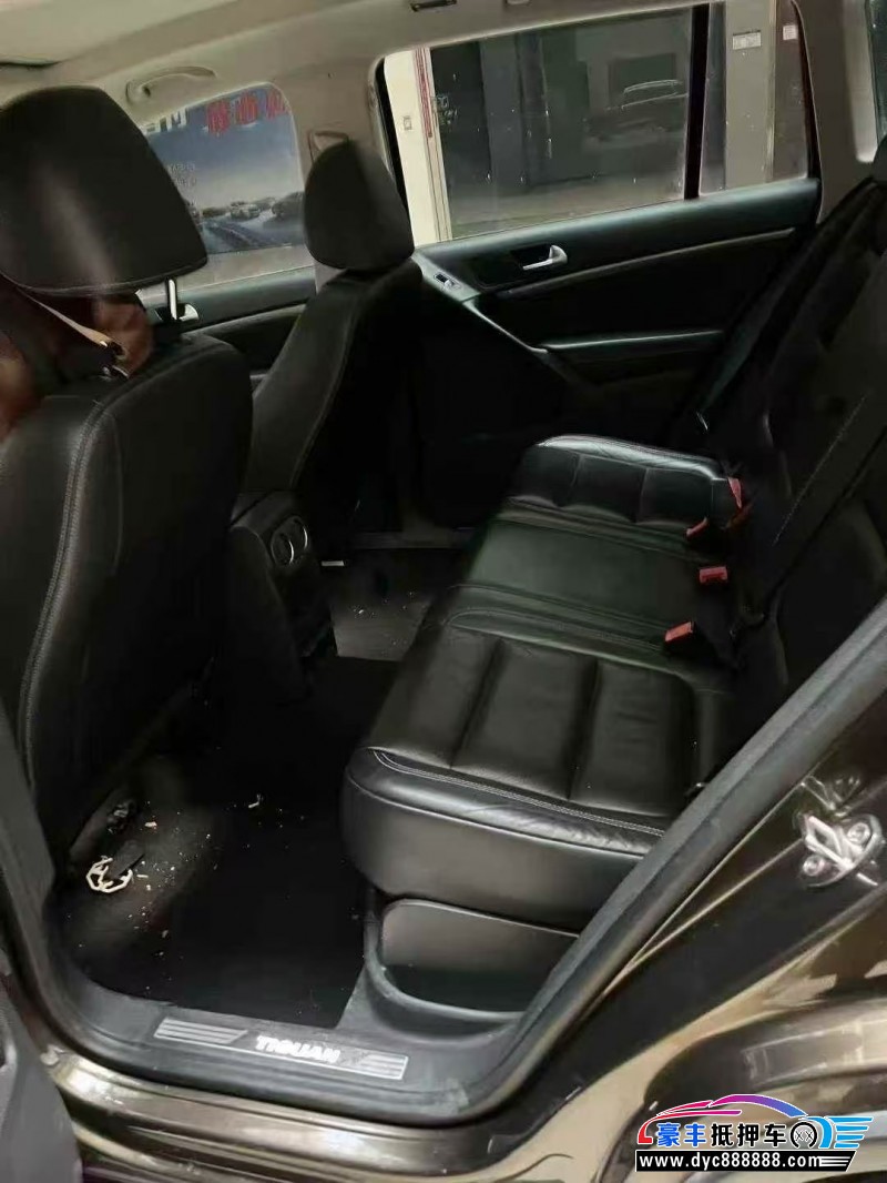 16年大众途观轿车抵押车出售