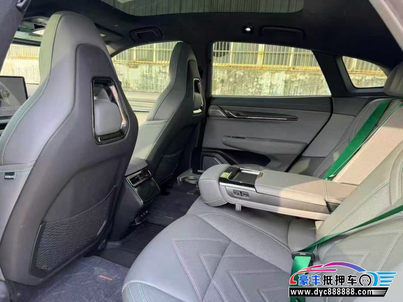 23年极氪001轿车抵押车出售