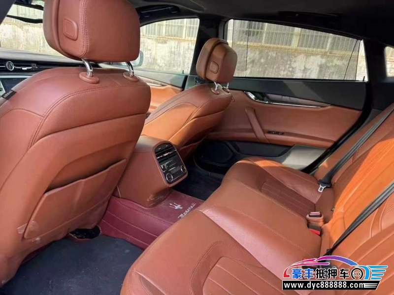 15年玛莎拉蒂总裁轿车抵押车出售