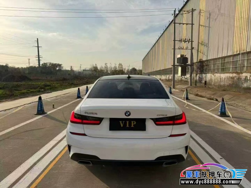 21年宝马3系轿车抵押车出售