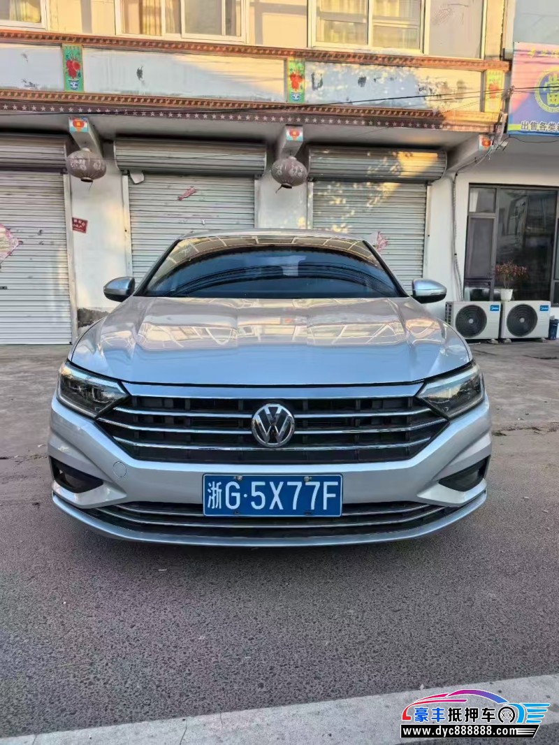 20年大众速腾轿车抵押车出售