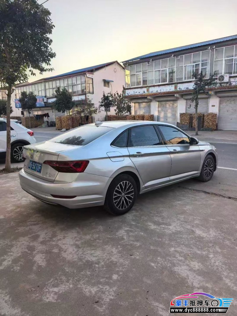 20年大众速腾轿车抵押车出售