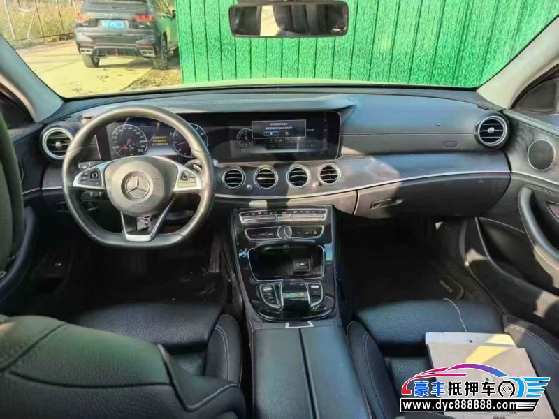 17年奔驰E轿车抵押车出售