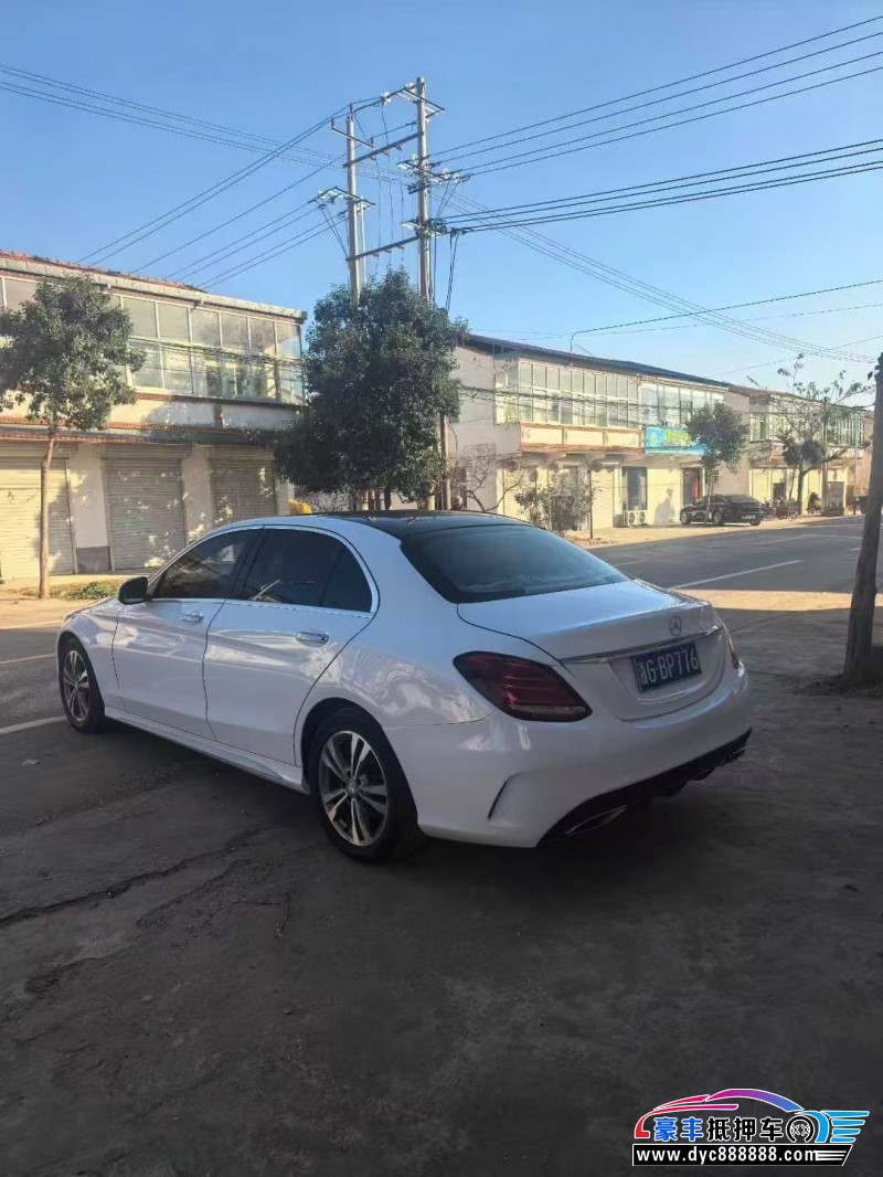 16年奔驰C轿车抵押车出售