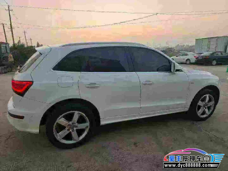 18年奥迪Q5轿车抵押车出售