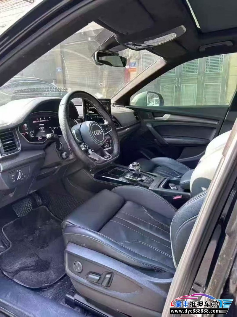 21年奥迪Q5轿车抵押车出售