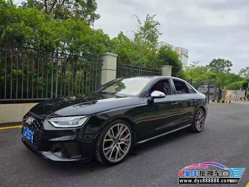 22年奥迪S4轿车抵押车出售