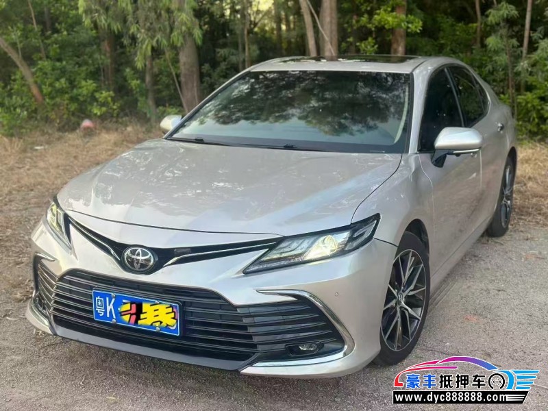 22年丰田凯美瑞轿车抵押车出售