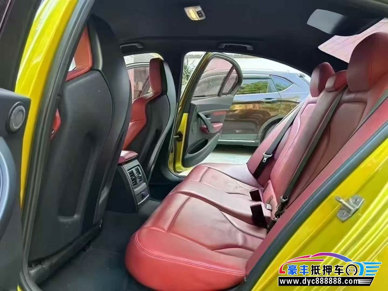 17年宝马M3轿车抵押车出售