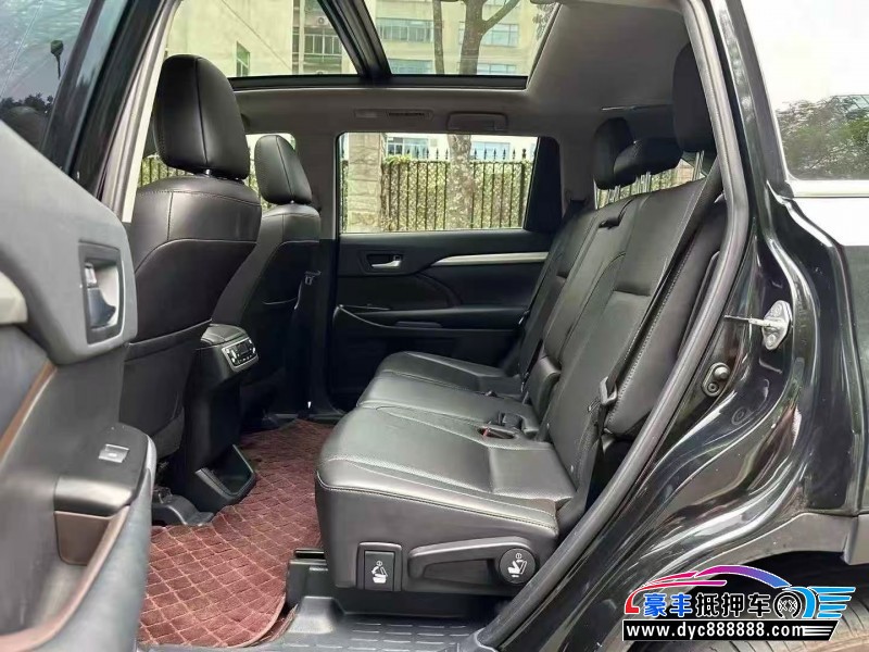 22年丰田汉兰达轿车抵押车出售