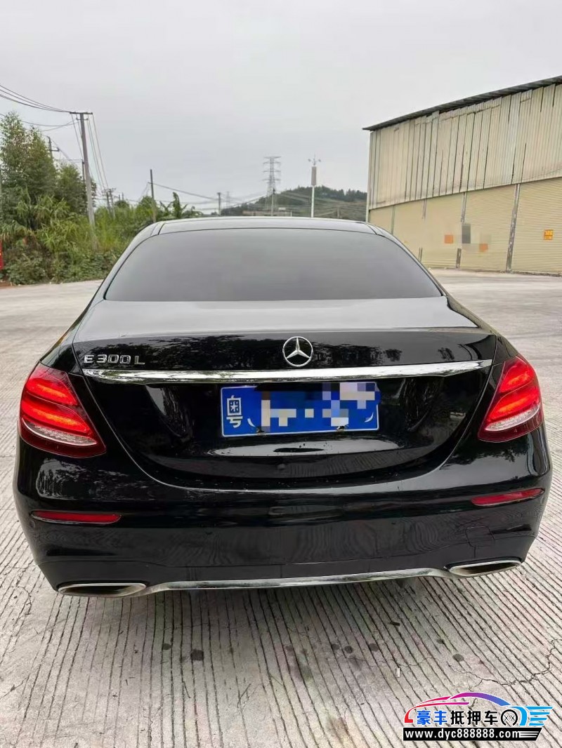 18年奔驰E轿车抵押车出售