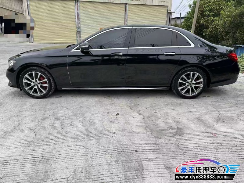 18年奔驰E轿车抵押车出售