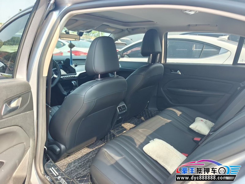 22年标致408轿车抵押车出售