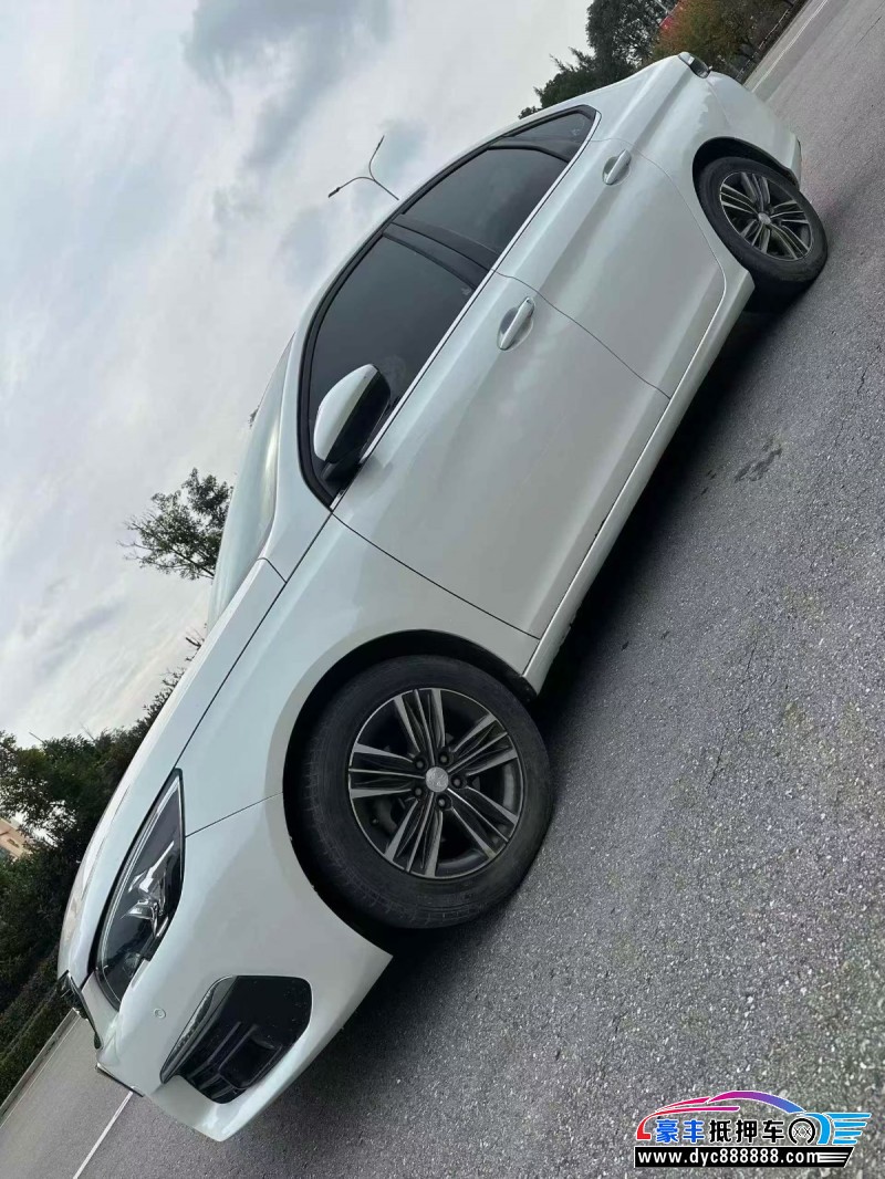 18年标致308轿车抵押车出售