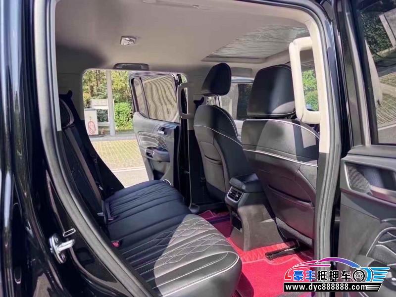 25年WEY坦克300轿车抵押车出售