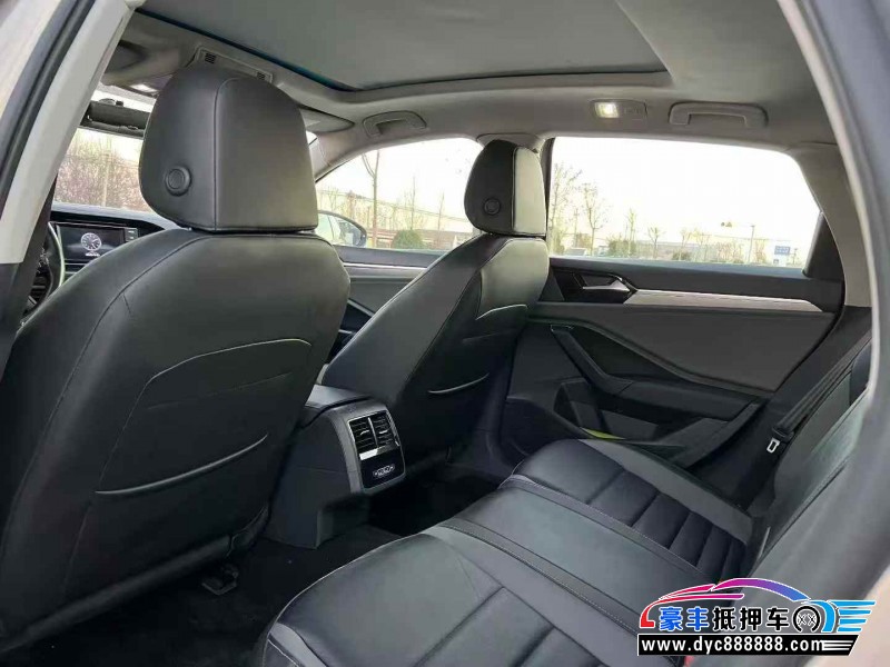 20年大众速腾轿车抵押车出售